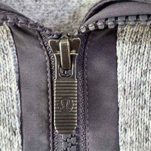 Lululemon Women’s Full Zip Heather Grey Fleece Jacket Sz 6 Outdoor Activewear - Picture 3 of 6